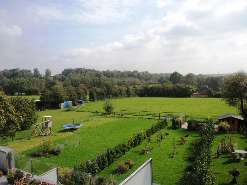 Logement moderne dans une ferme rénovée située à 4728 Hergenrath, Bertholfstrasse  
