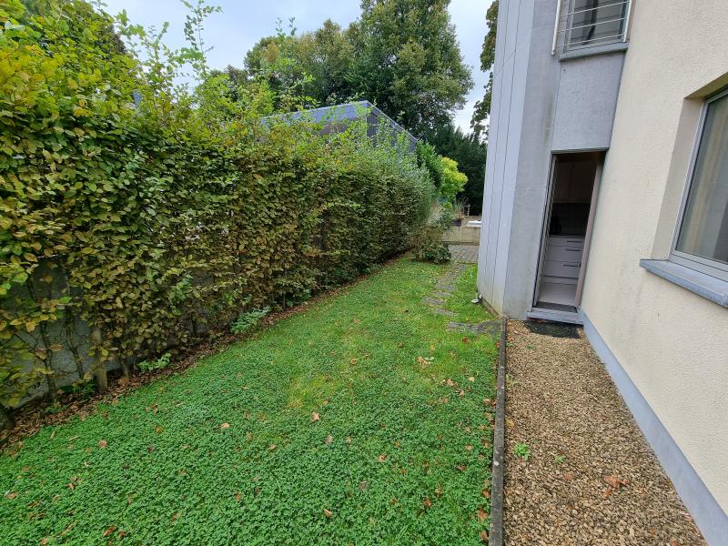 Appartement de prestige au rez, 2 ch.à.c., bien situé située à 4721 La Calamine 