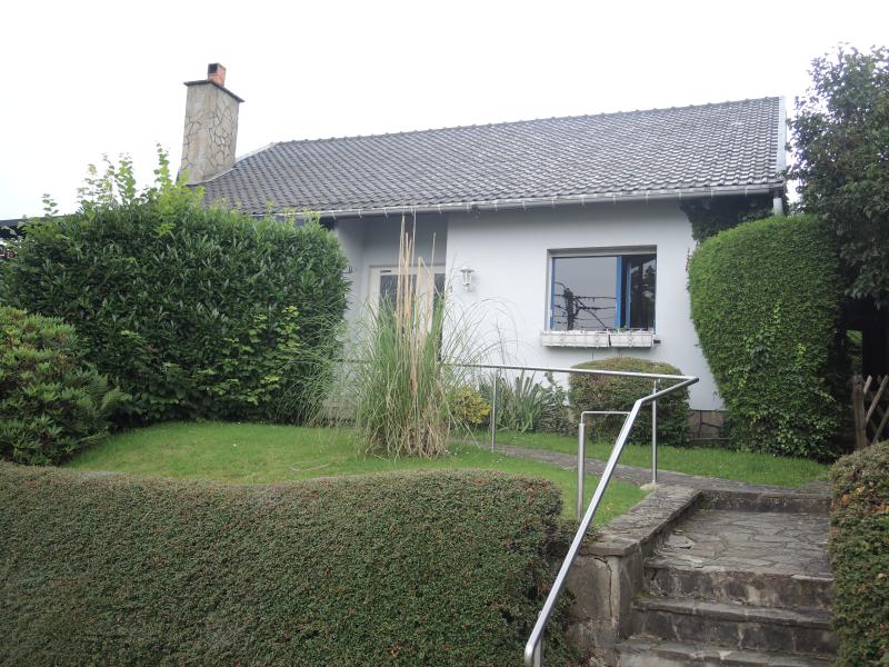 Bungalow in hervorragender Lage in 4721 Kelmis 