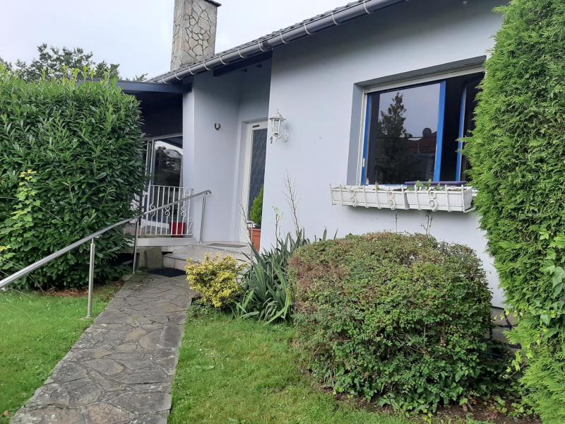 Bungalow in hervorragender Lage in 4721 Kelmis 