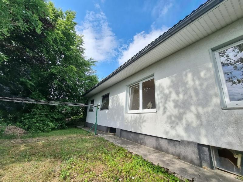 Bungalow in exponierter Lage mit schöner Aussicht in 4720 Kelmis 