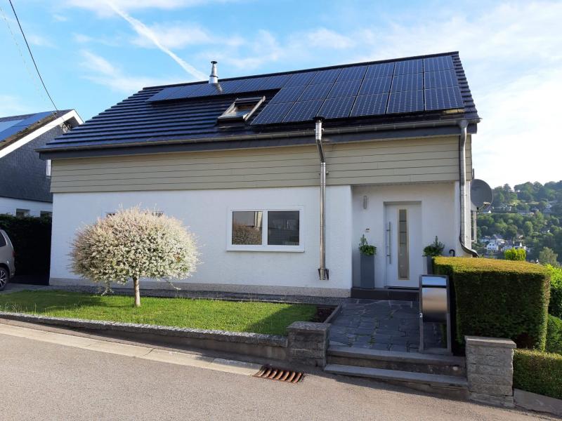 Schönes Landhaus mit Blick über den Dächern von Malmedy in 4960 Malmedy 