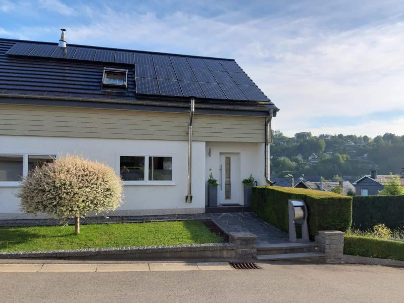 Schönes Landhaus mit Blick über den Dächern von Malmedy in 4960 Malmedy 