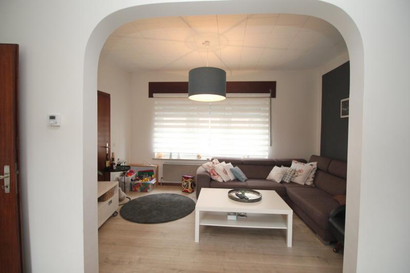 Renoviertes Reihenhaus mit 4 Schlafzimmern in Welkenraedt in 4840 Welkenraedt 