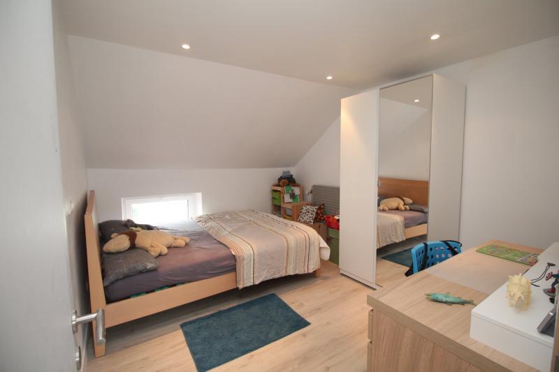 Renoviertes Reihenhaus mit 4 Schlafzimmern in Welkenraedt in 4840 Welkenraedt 