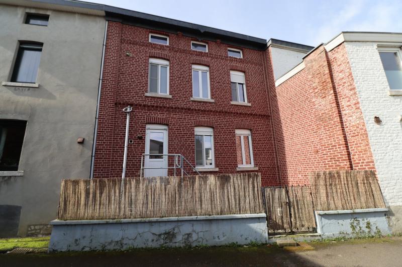 Renoviertes Reihenhaus mit 4 Schlafzimmern in Welkenraedt in 4840 Welkenraedt 