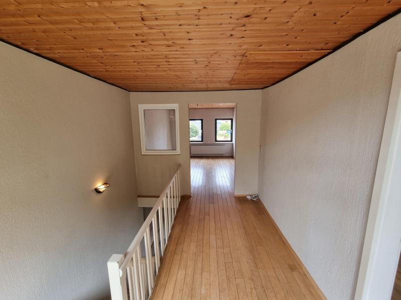 Belle maison en pierres de taille en situation privilégiée  située à 4710 Herbesthal 