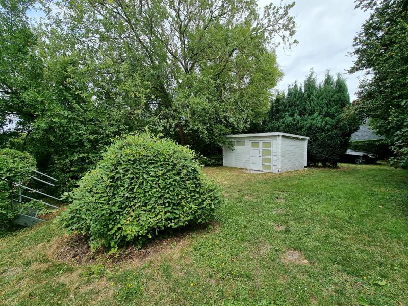 Belle maison en pierres de taille en situation privilégiée  située à 4710 Herbesthal 