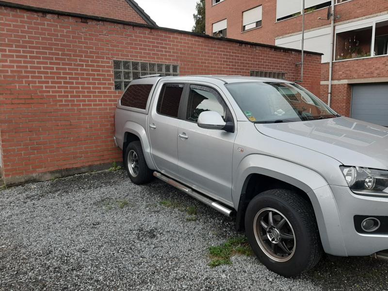 Emplacement de parking extérieur située à 4720 La Calamine 