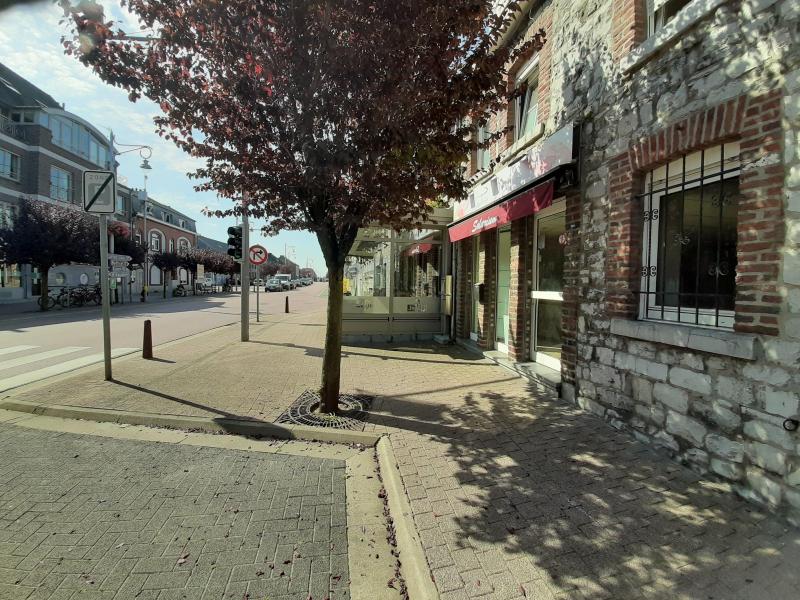 Surface commerciale/ bureau au coeur de La Calamine située à 4720 La Calamine, chaussée de Liège 194 