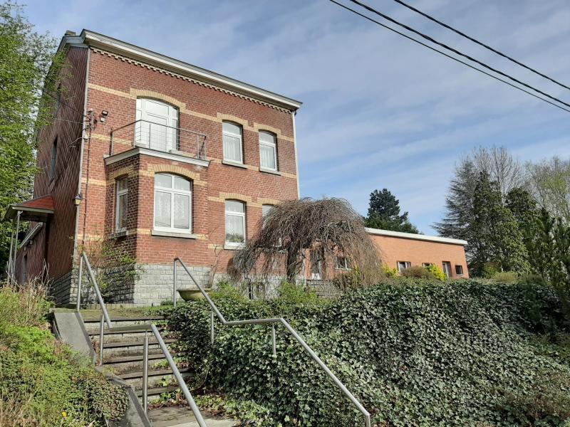 Schönes Landhaus mit Dependenzen von Natur umgeben in 4710 Lontzen 