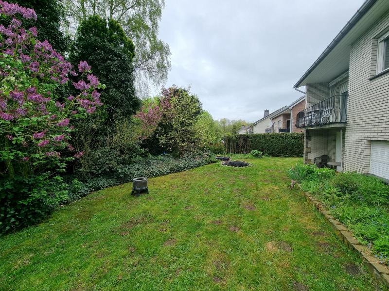 Très beau bungalow au centre de Hergenrath située à 4728 Hergenrath 