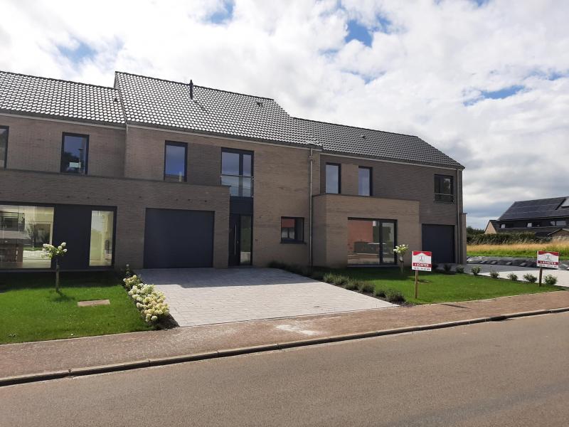 Neues Reiheneckhaus am Stadtrand von Welkenraedt zu verkaufen in 4840 Welkenraedt 
