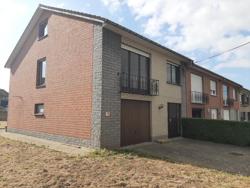 Renoviertes Reiheneckhaus am Stadtrand von Welkenraedt zu verkaufen in 4840 Welkenraedt 