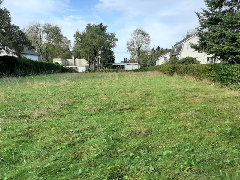 Schönes Baugrundstück in hervorragender Lage in Eupen in 4700 Eupen 