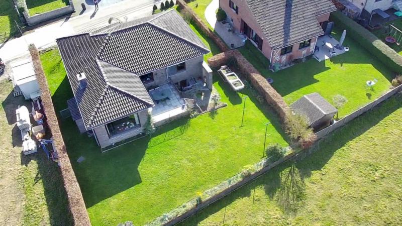 Schöner Bungalow mit Weitsicht umgeben von malerischer Landschaft in 4710 Herbesthal, Feldstrasse 24 