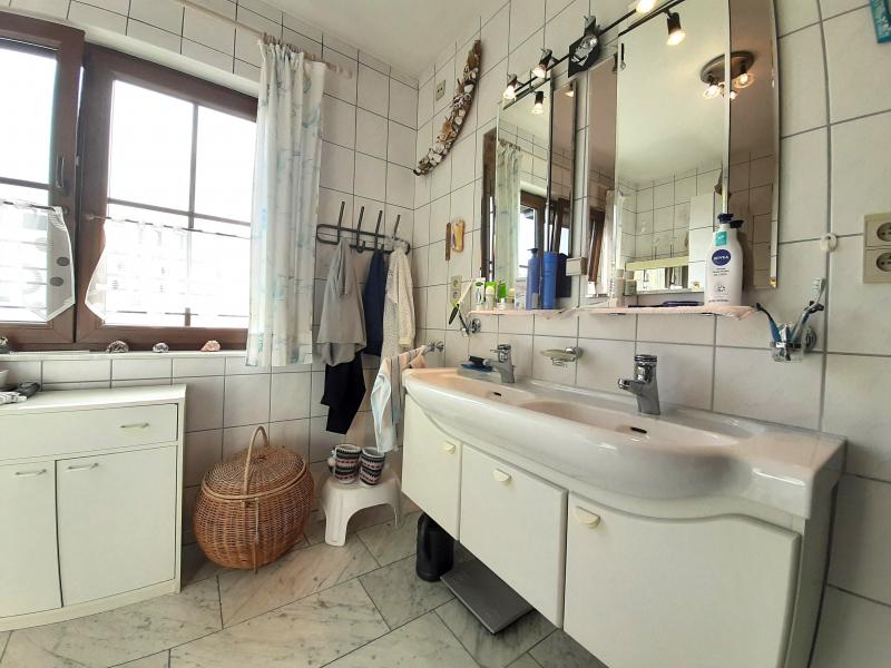 Schöner Bungalow mit Weitsicht umgeben von malerischer Landschaft in 4710 Herbesthal, Feldstrasse 24 