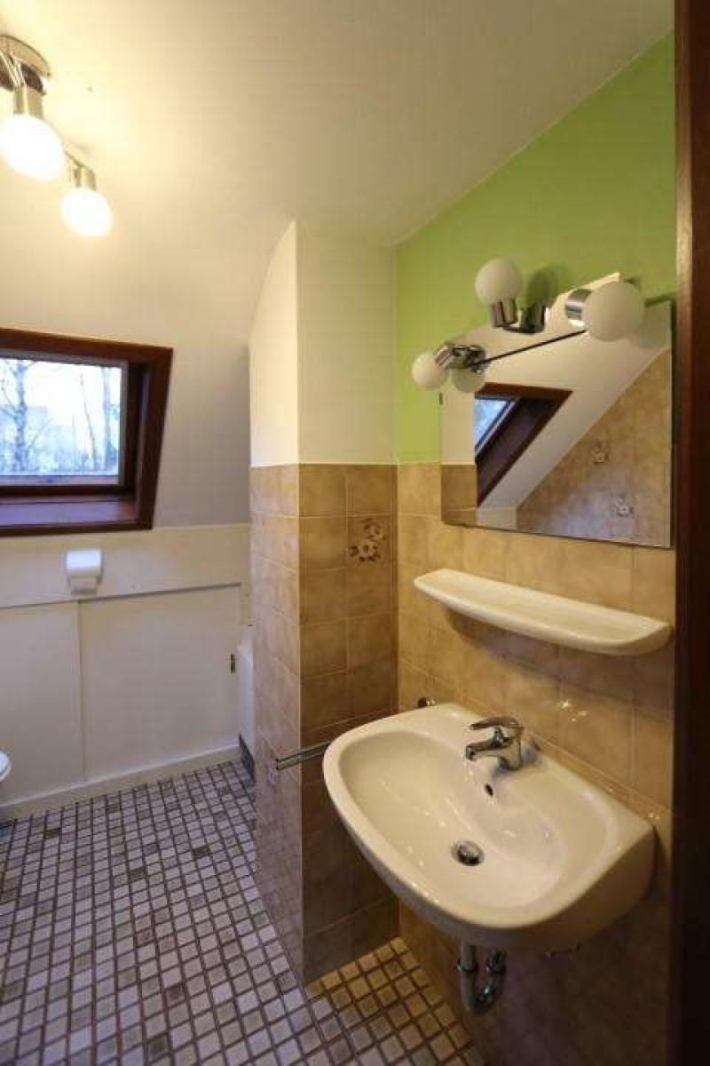 Bel appartement au deuxième étage au centre de La Calamine avec vue sur la verdure située à 4720 La Calamine 