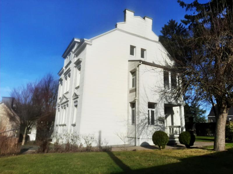 Ehemaliges Herrenhaus im Zentrum Eynattens in 4731 Eynatten