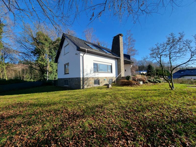 Superbe villa dans la ceinture verte et surplombant les toits de Hergenrath située à 4728 Hergenrath