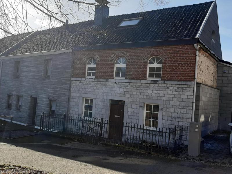 2 renovierungsbedürftige Häuser in Hergenrath als Einheit zu verkaufen  in 4728 Hergenrath 