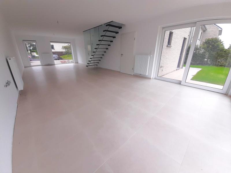 Neues Reiheneckhaus am Stadtrand von Welkenraedt zu verkaufen in 4840 Welkenraedt | Rue de l'Yser 119 