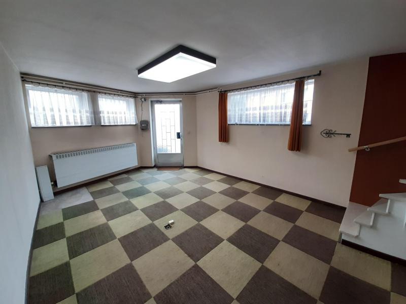 4-Fassadenhaus in Kelmis optimal gelegen mit Potential in 4720 Kelmis