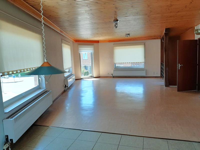 4-Fassadenhaus in Kelmis optimal gelegen mit Potential in 4720 Kelmis