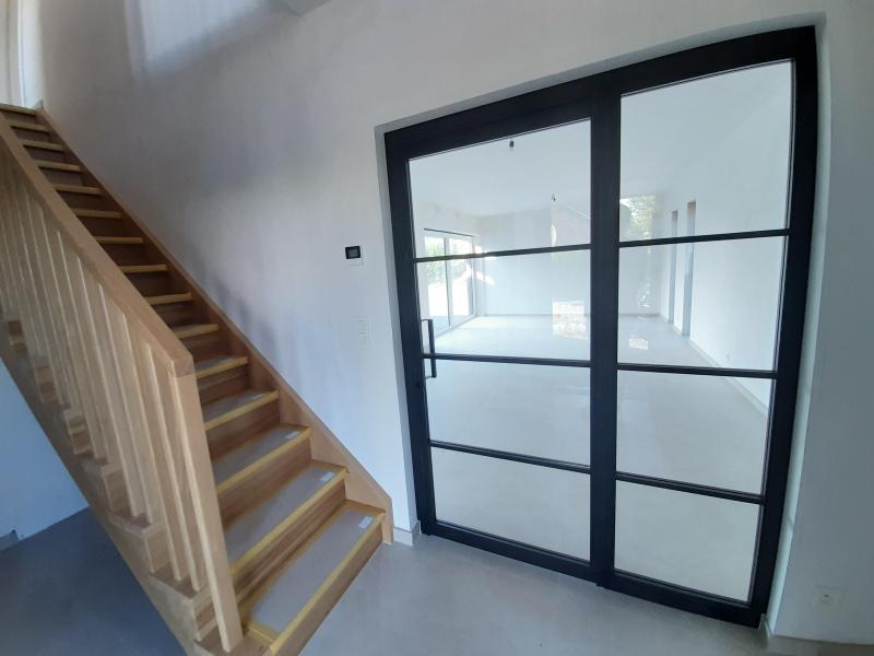 Wunderschönes, neu erbautes Haus mit drei Fassaden in einer angenehmen Umgebung in 4800 Petit-Rechain 