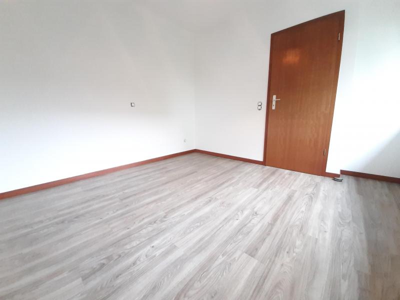 Kleine Wohnung oder Büro im Herzen von Hergenrath zur Miete in 4728 Hergenrath, An der Kirche 1