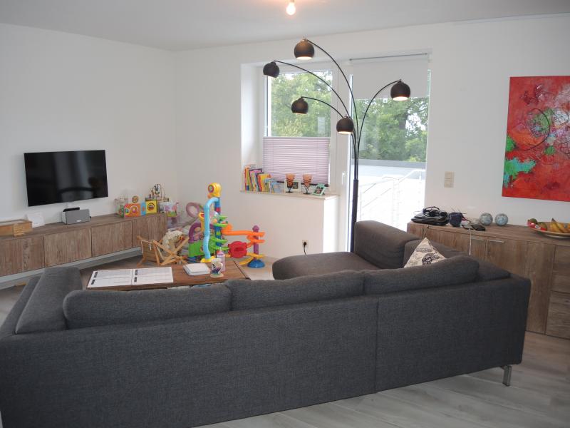 Bel appartement avec vue imprenable, jardin et grand balcon située à 4728 Hergenrath