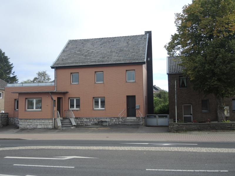 Bien immobilier comme objet de rendement en parfaite situation à Roetgen (D) située à Bundesstrasse 41 à D-52159 Roetgen 