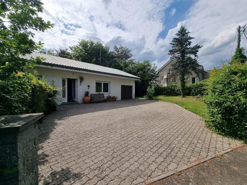 Bungalow in exponierter Lage mit schöner Aussicht in 4720 Kelmis 