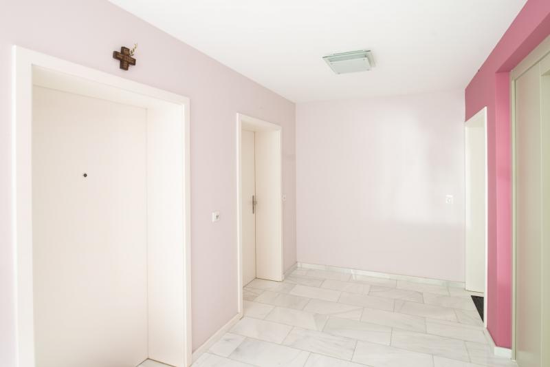 Nouvel appartement moderne avec grand balcon située à 4721 Neu-Moresnet 