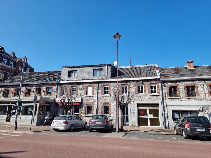 Residence avec commerce et appartements au coeur de La Calamine située à 4720 La Calamine 