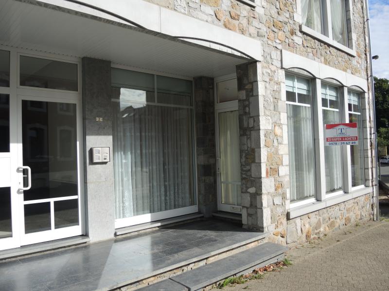 Bien immobilier en parfaite situation située à 4837 Baelen 