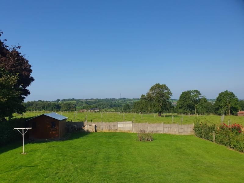 Schönes Reihenendhaus mit atemberaubender und unverbaubarer Weitsicht in 4890 Thimister