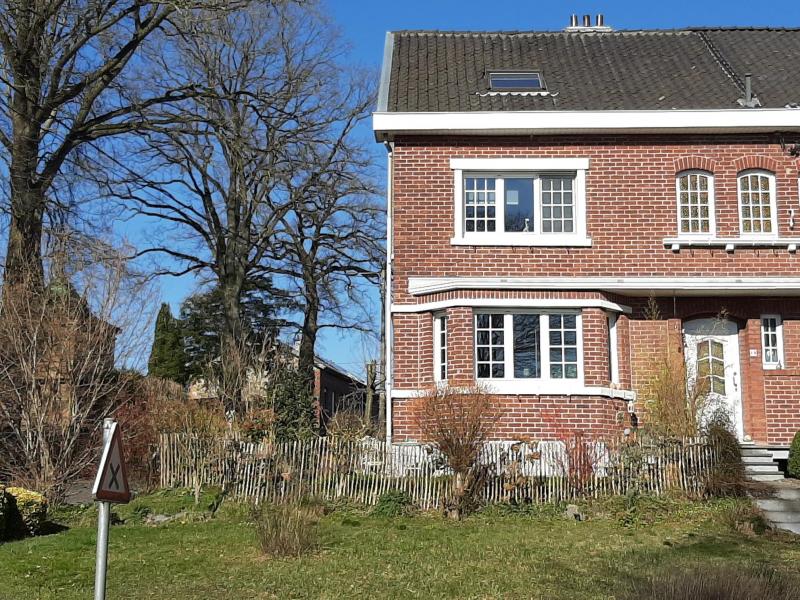 Doppelhaushälfte im Zentrum von Hergenrath in 4728 Hergenrath