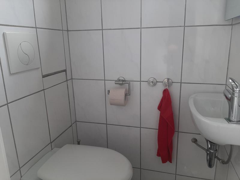 Zentrumsnahe Doppelhaushälfte im Hochparterreformat in 4730 Hauset