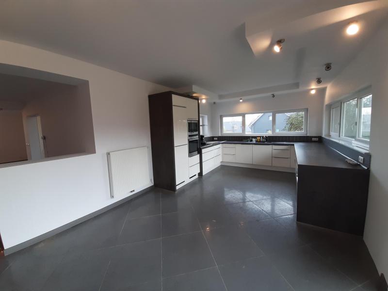 Sehr geräumiges Einfamilienhaus in Herbesthal in 4710 Herbesthal