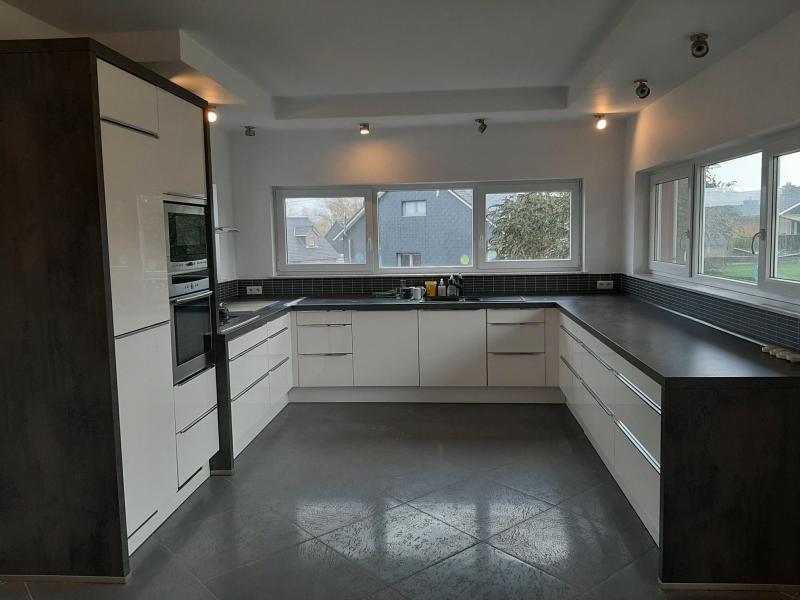 Sehr geräumiges Einfamilienhaus in Herbesthal in 4710 Herbesthal