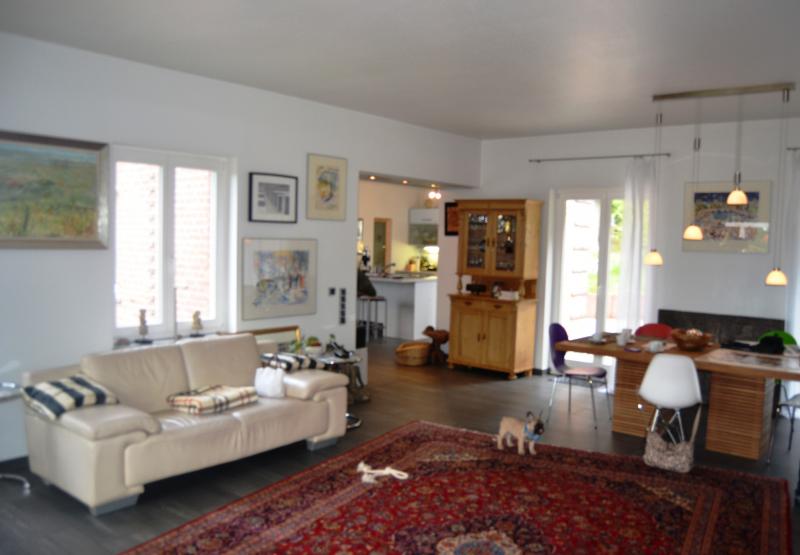 Exklusives Wohnen mit Fernblick und Privatwald nur 25 Min. von Düsseldorf in D-41849 Wassenberg - Birgelen