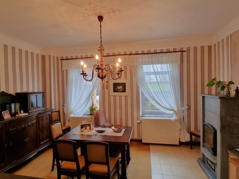 Schönes Landhaus mit Dependenzen von Natur umgeben in 4710 Lontzen