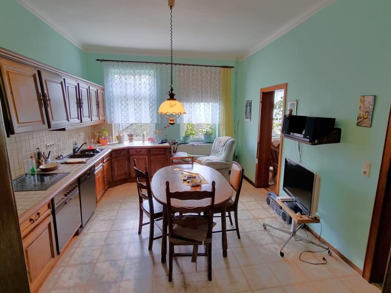 Schönes Landhaus mit Dependenzen von Natur umgeben in 4710 Lontzen