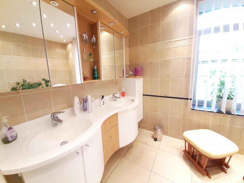 Schönes Landhaus mit Dependenzen von Natur umgeben in 4710 Lontzen