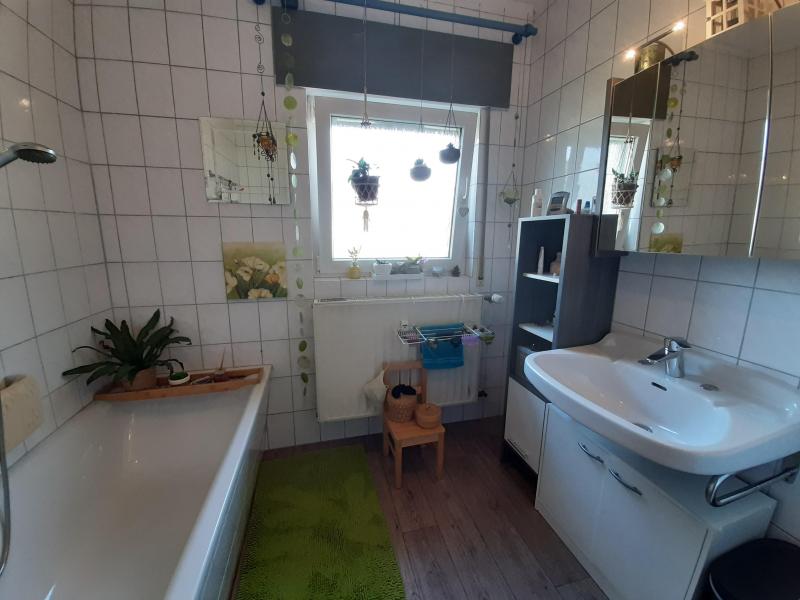 Mehrfamilien oder Mehrgenerationenhaus in hervorragender Lage in 4728 Hergenrath