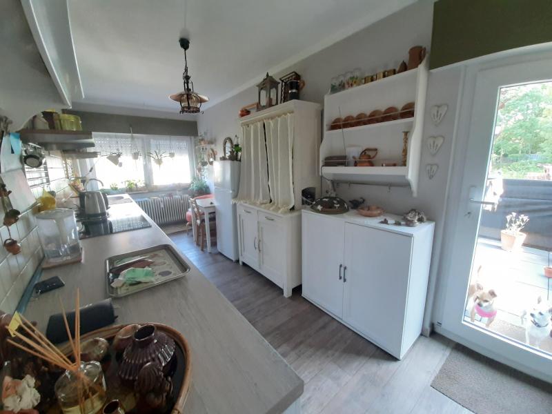 Mehrfamilien oder Mehrgenerationenhaus in hervorragender Lage in 4728 Hergenrath