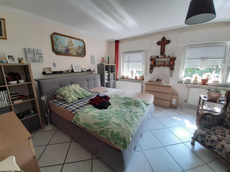 Mehrfamilien oder Mehrgenerationenhaus in hervorragender Lage in 4728 Hergenrath