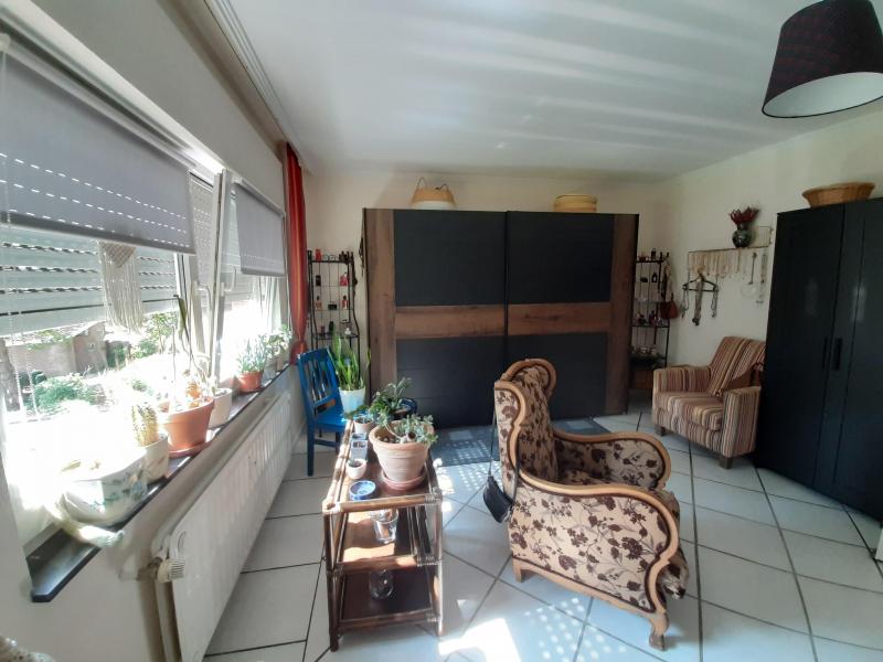 Mehrfamilien oder Mehrgenerationenhaus in hervorragender Lage in 4728 Hergenrath