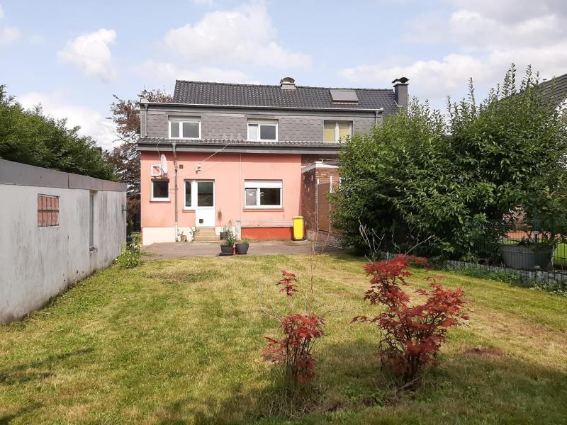 Doppelhaushälfte im grünen Gürtel von Raeren in 4730 Raeren